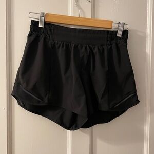Lululemon Hotty Hot High-Rise Short 2.5", Color Black, Size 8